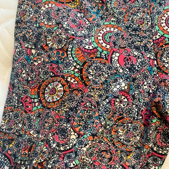 Lularoe TC Leggings - Picture 2 of 2
